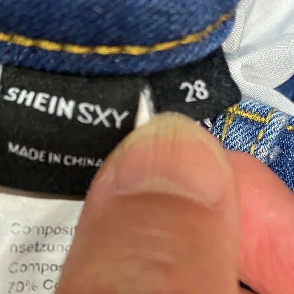 Dark Blue Distressed Flare Size 26-28 Jeans - Picture 3 of 11